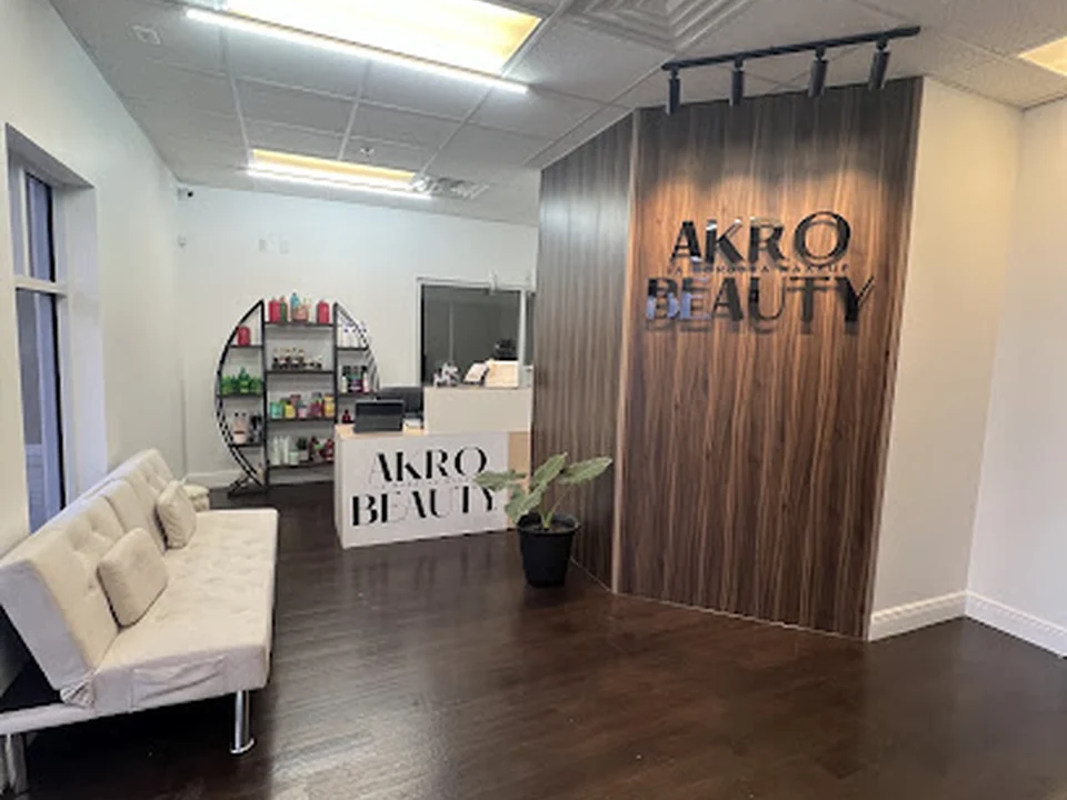 AKRO Beauty Studio by La Morocha Makeup