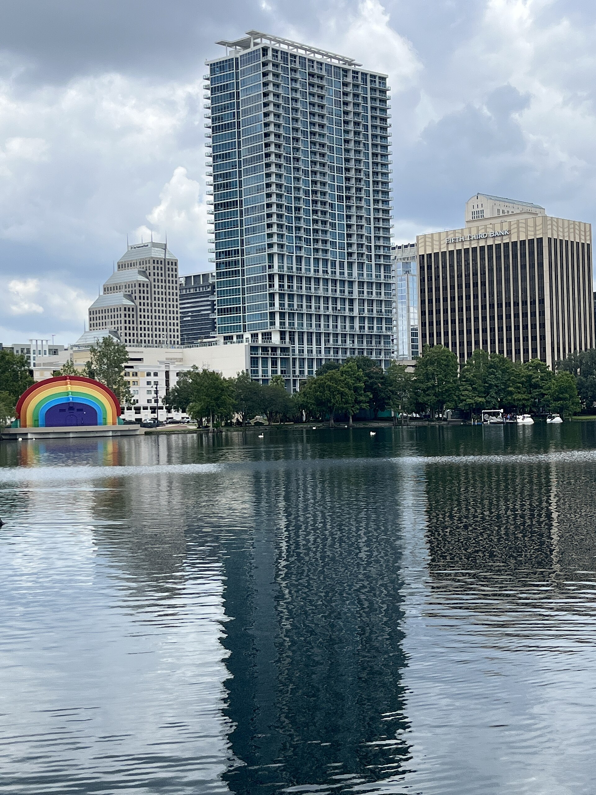 Lake Eola and the Walt Disney Amphitheater in downtown Orlando
